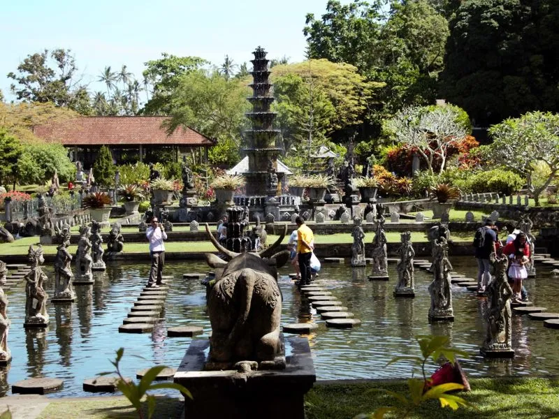 Trải nghiệm cung điện nước Tirta Gangga đầy độc đáo của Bali