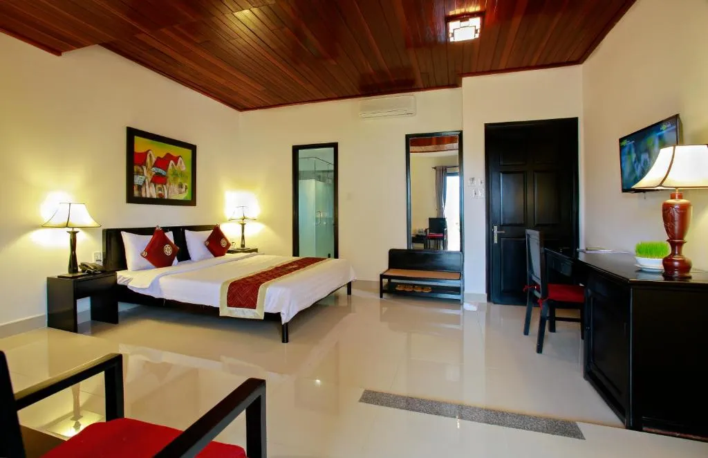 Trải nghiệm dịch vụ nghỉ dưỡng giá rẻ tiện nghi tại Hoi An Red Frangipani Villa