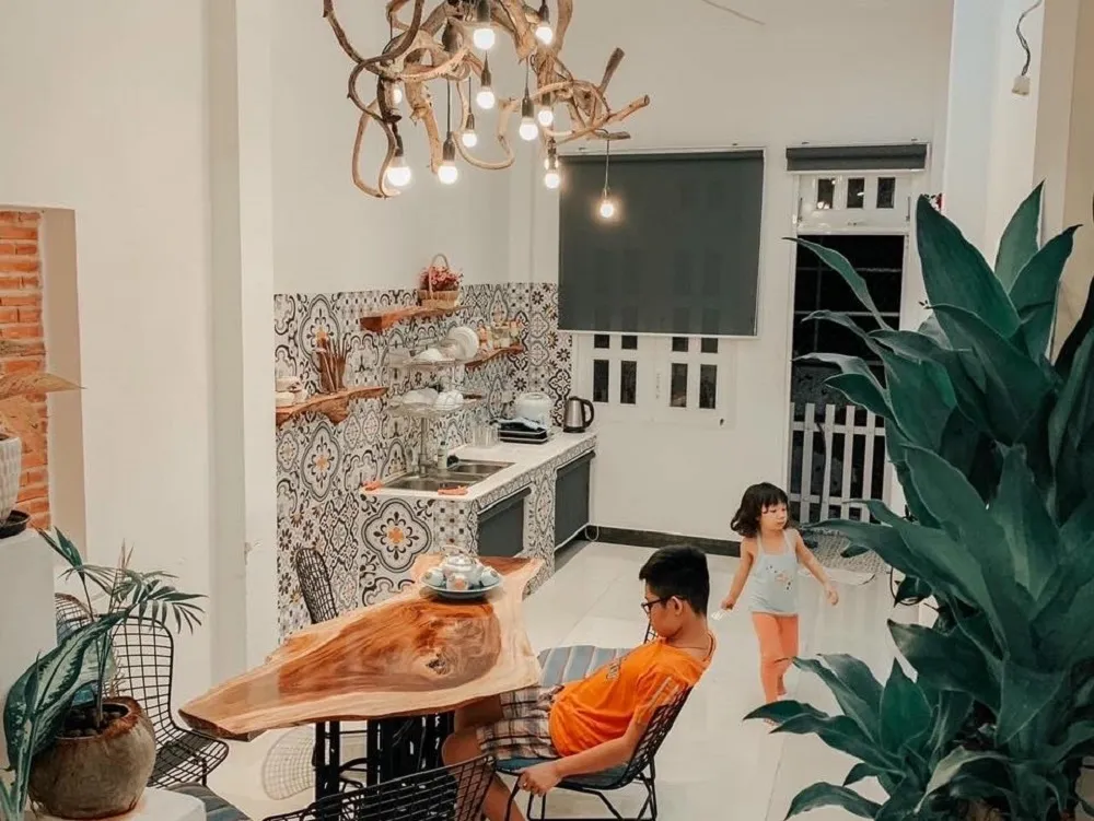 Trải nghiệm ‘giao diện’ đa phong cách của Jolie’s Home nơi phố biển nhộn nhịp