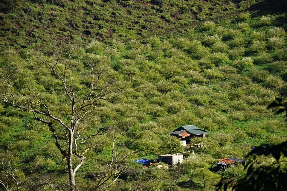 Trekking Mu Náu – Phiêng Cành trên nóc nhà Mộc Châu