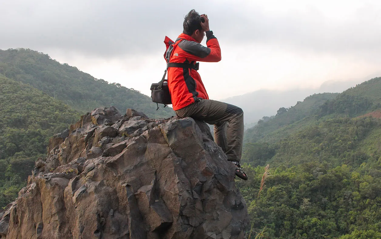 Trekking núi Ngọc Linh, khám phá chốn linh thiêng của người Xê Đăng