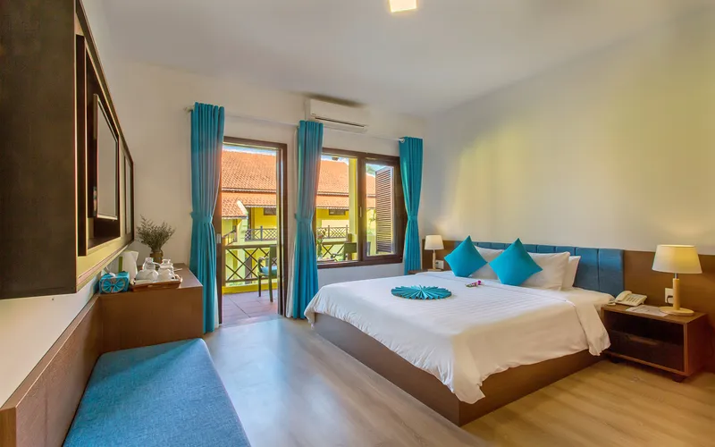 Tropical Beach Hoi An Resort – Vẻ đẹp thiên nhiên xanh mát tại khách sạn 4 sao