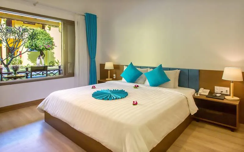 Tropical Beach Hoi An Resort – Vẻ đẹp thiên nhiên xanh mát tại khách sạn 4 sao