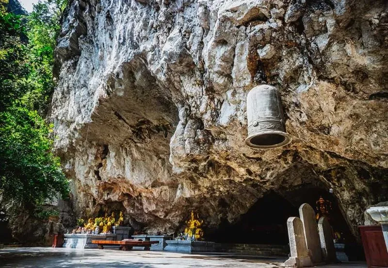 Tuyệt Tình Cốc Ninh Bình với vẻ đẹp tiên cảnh mang hơi thở lịch sử hào hùng