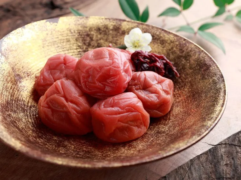 Umeboshi, món mơ muối chua chua mặn mặn khiến bạn u mê