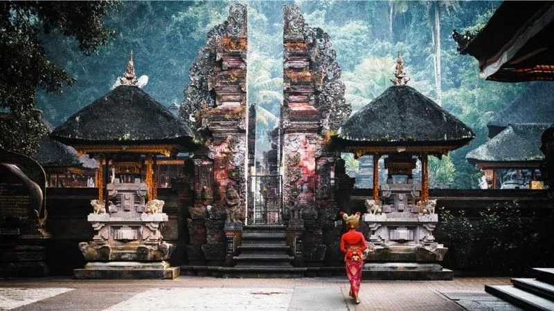 Viếng đền Tirta Empul với suối nước thánh linh thiêng nhất Bali