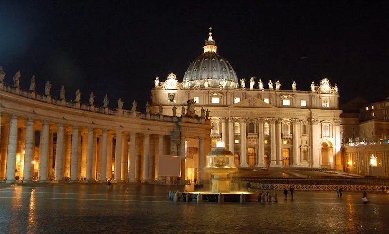 Vương cung Thánh đường Thánh Phêrô lộng lẫy tại Vatican