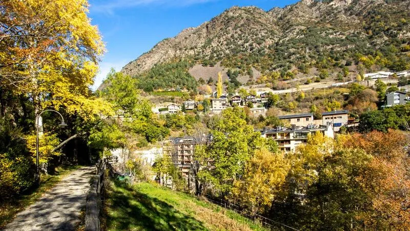 Xứ sở thần tiên Andorra, miền cổ tích xinh đẹp nép mình sau núi tuyết