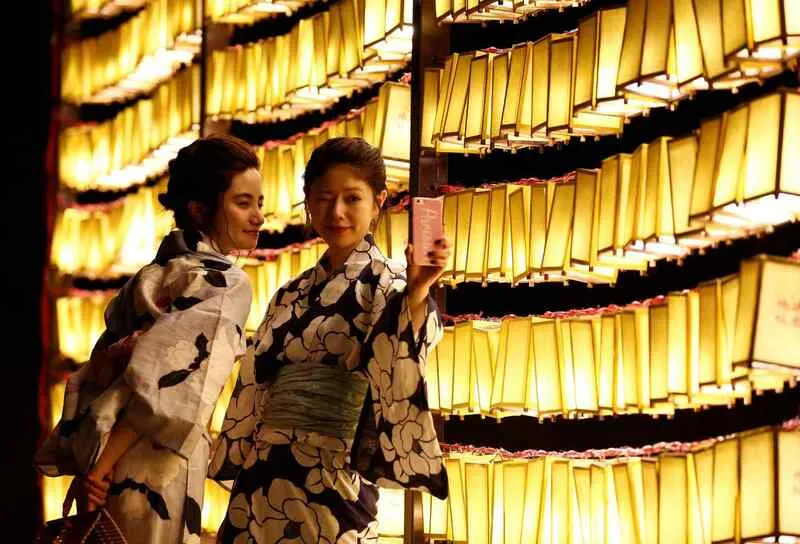 Yukata trang phục truyền thống trong những ngày lễ hội Nhật Bản